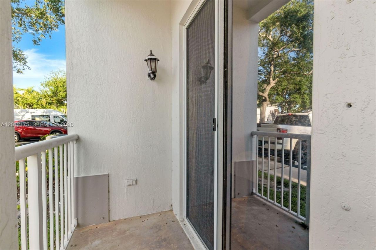4351 SW 160th Ave, Unit 104, Miramar, FL 33027 Photo