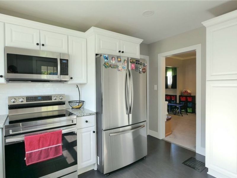 809 Seborn Avenue, Zanesville, OH 43701 Photo 7
