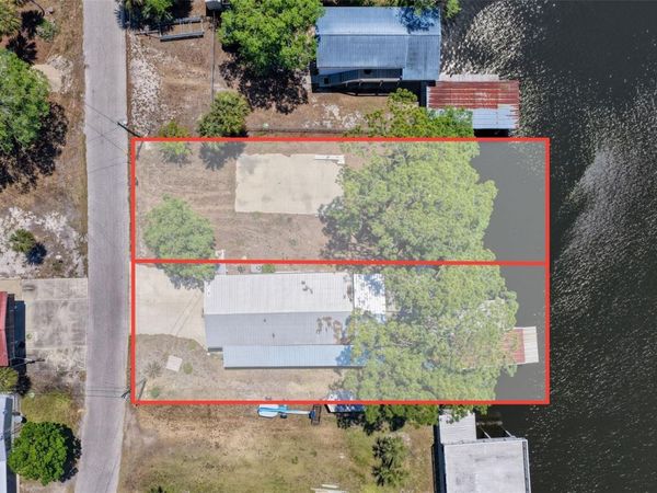 53 SE 241ST STREET , SUWANNEE, FL 32692