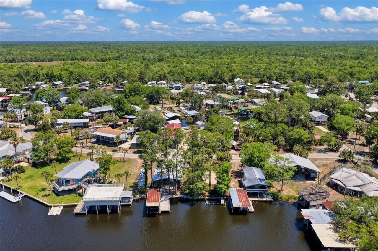 53 SE 241st Street , Suwannee, FL 32692 Photo