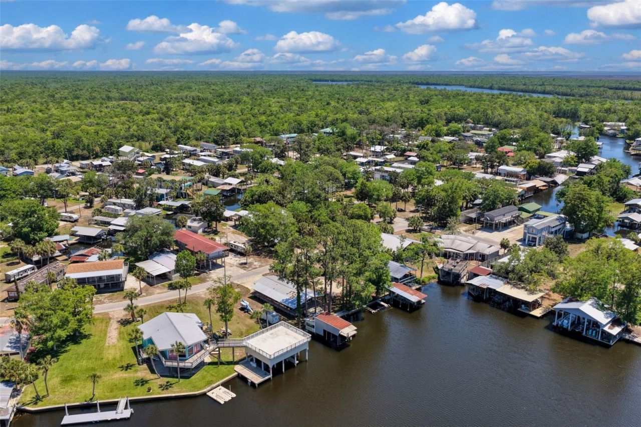 53 SE 241st Street , Suwannee, FL 32692 Photo