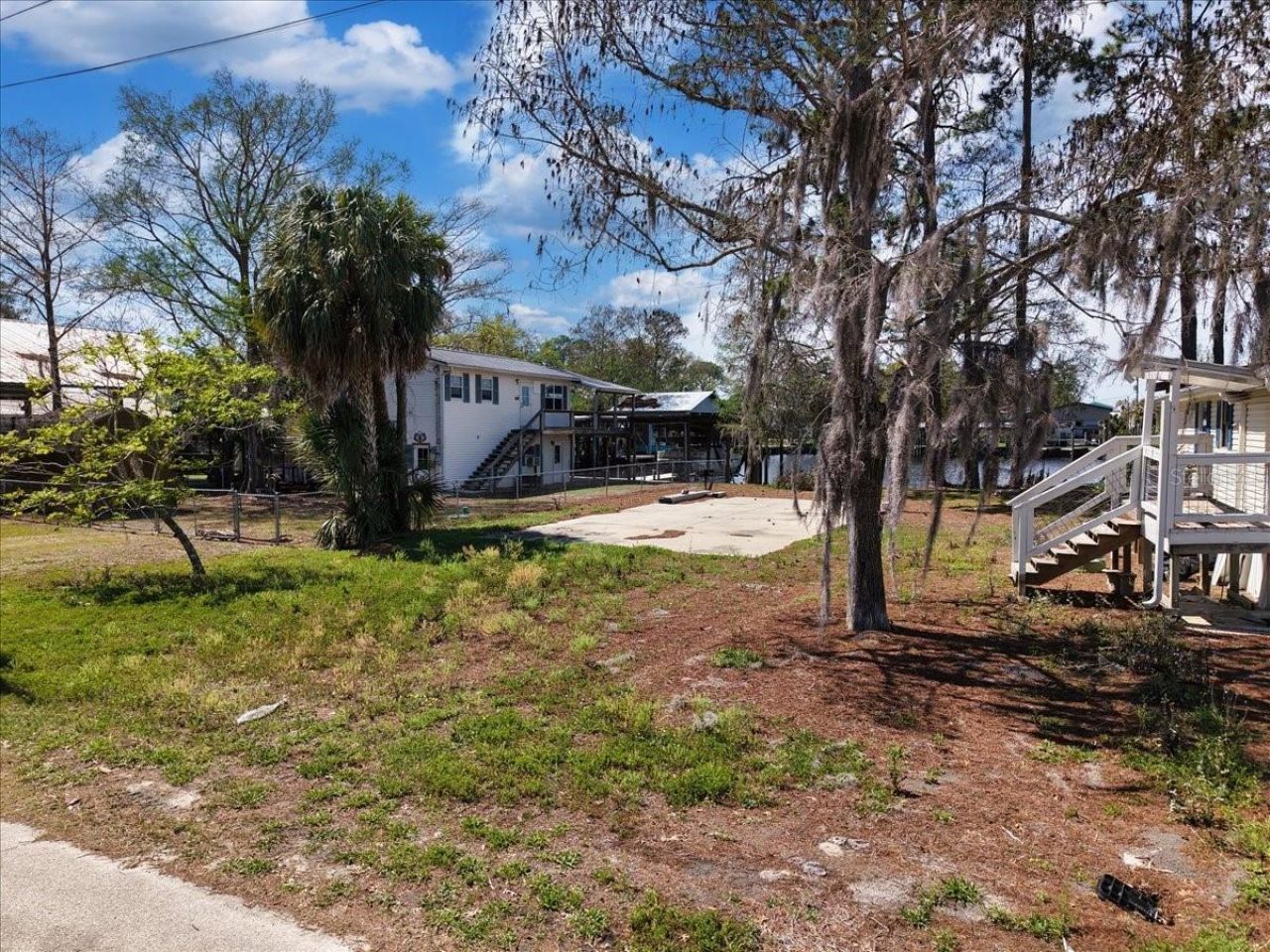 53 SE 241st Street , Suwannee, FL 32692 Photo