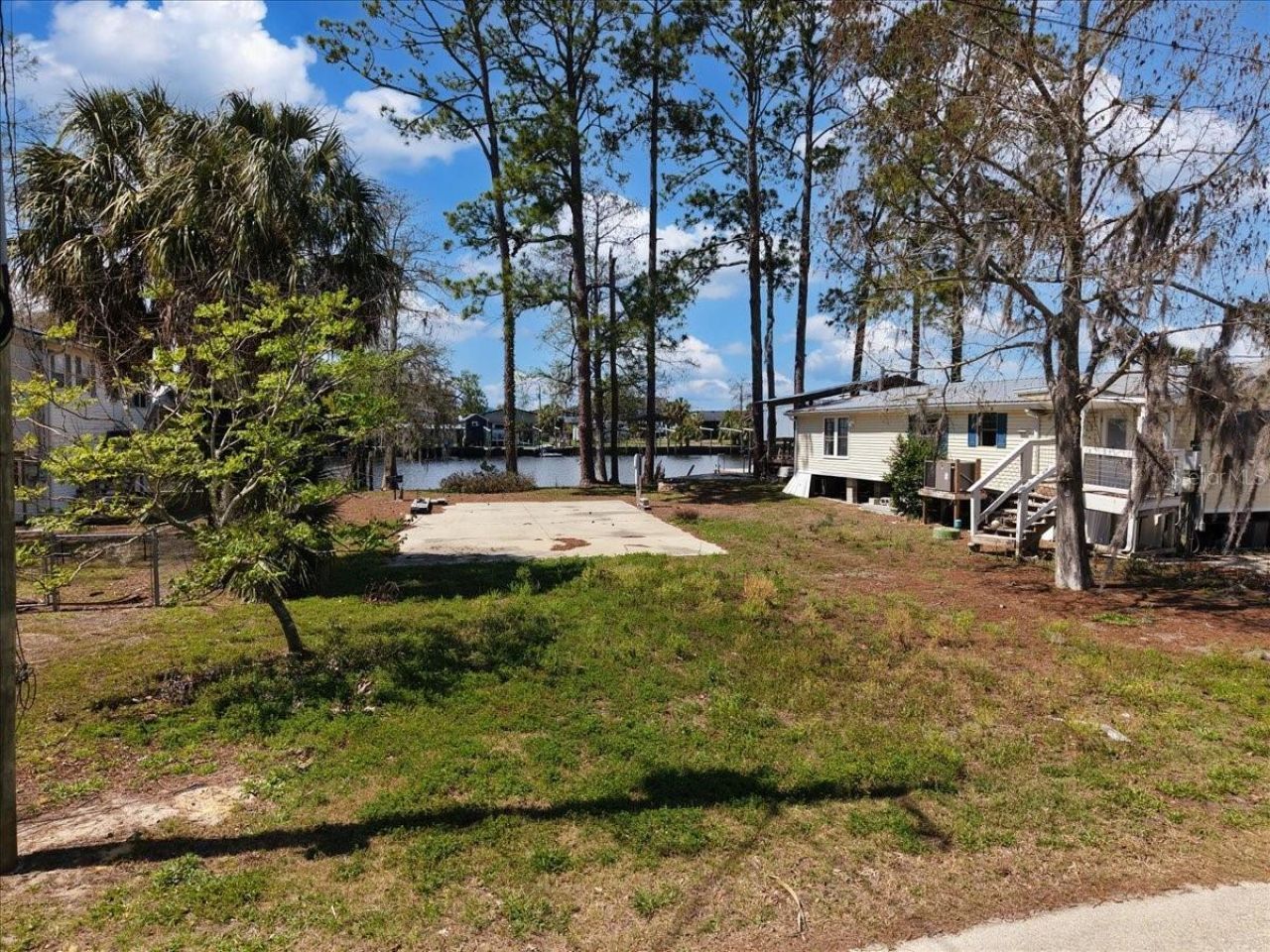53 SE 241st Street , Suwannee, FL 32692 Photo