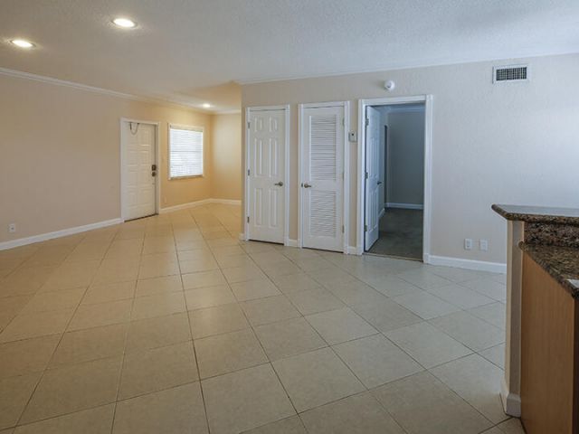 924 SE 2nd Street, Unit 33, Fort Lauderdale, FL 33301 Photo