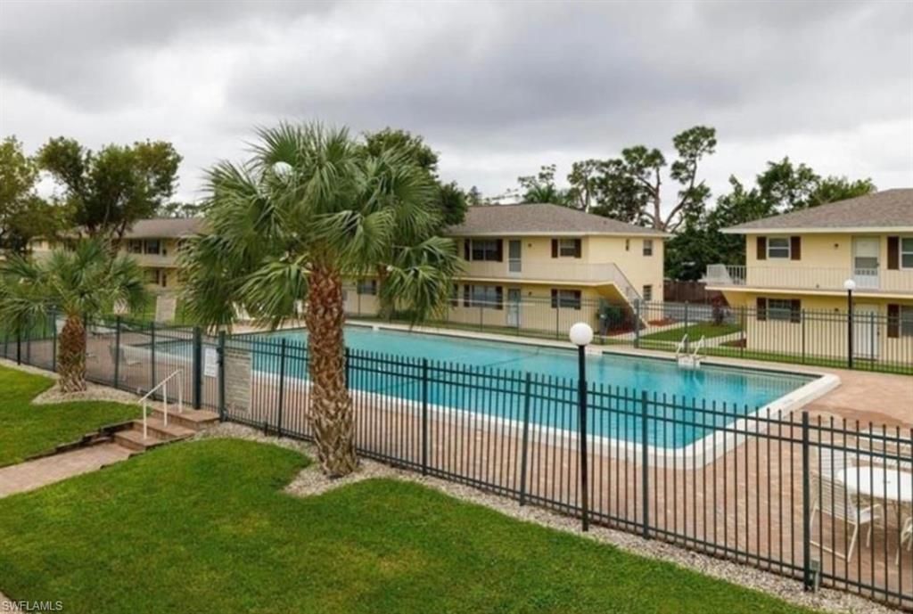 3325 Airport Rd N, Unit L3, Naples, FL 34105 Photo