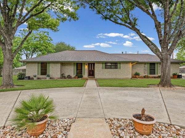 1608 Samoa CT, Pflugerville, TX 78660