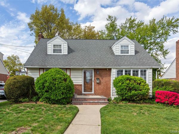 19 Sloan Drive S, Valley Stream, NY 11580