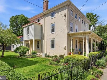 23 W GRAVERS LANE, PHILADELPHIA, PA 19118