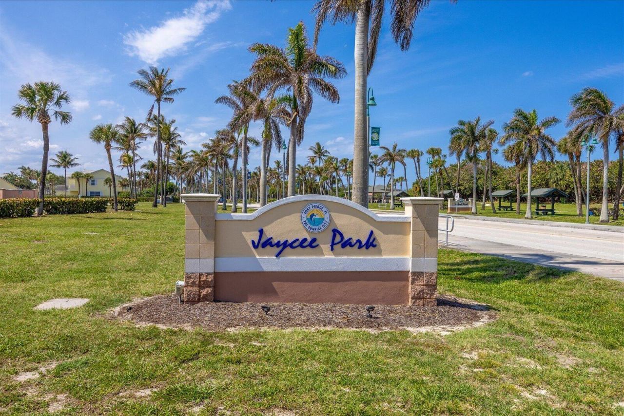 1706 Plover Avenue, Fort Pierce, FL 34949 Photo