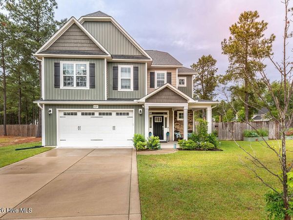 623 Muscadine Lane, Aberdeen, NC 28315