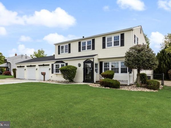 13 CYPRESS ROAD , BURLINGTON, NJ 08016