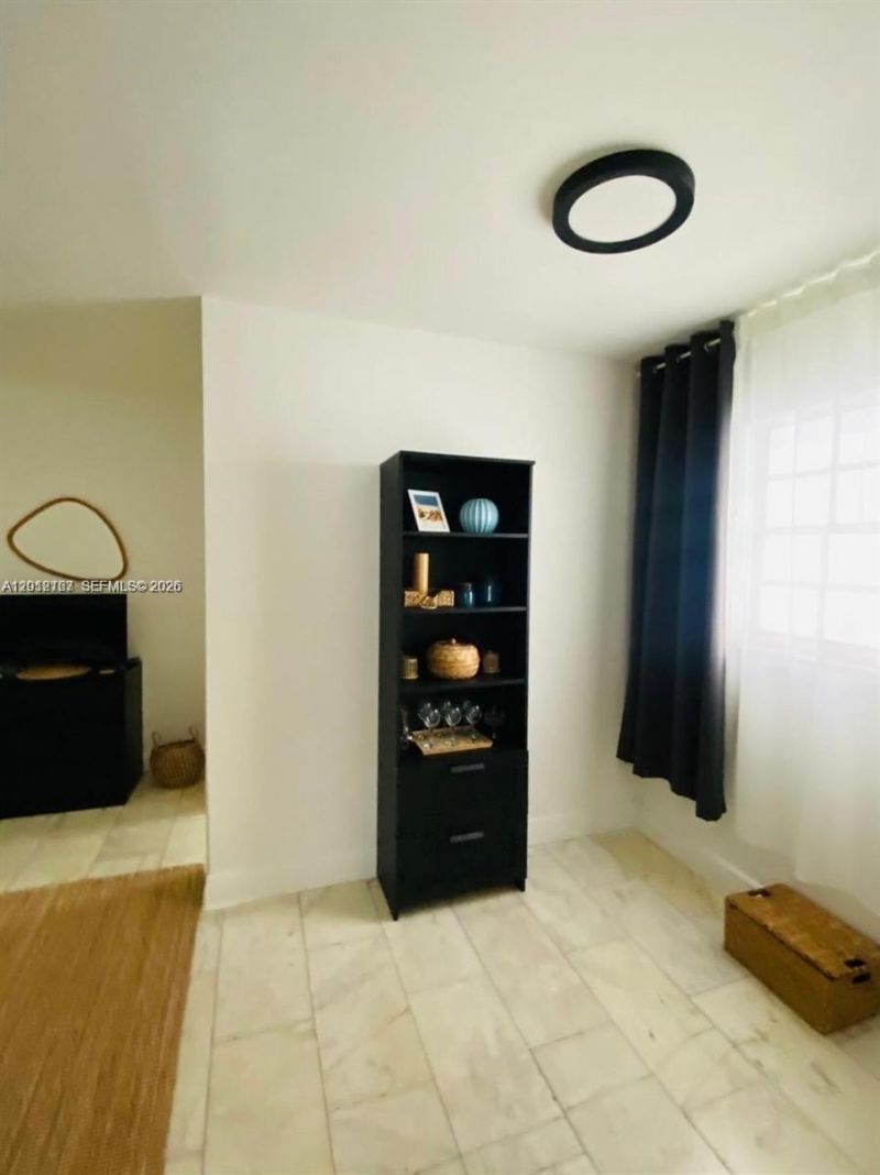 1526 Pennsylvania Ave , Unit 20, Miami Beach, FL 33139 Photo