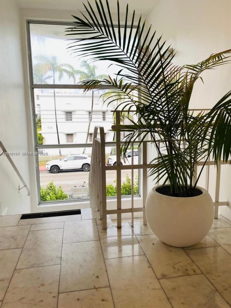 1526 Pennsylvania Ave , Unit 20, Miami Beach, FL 33139 Photo