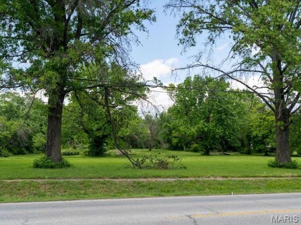 3111 E 23rd Street, Granite City, IL 62040