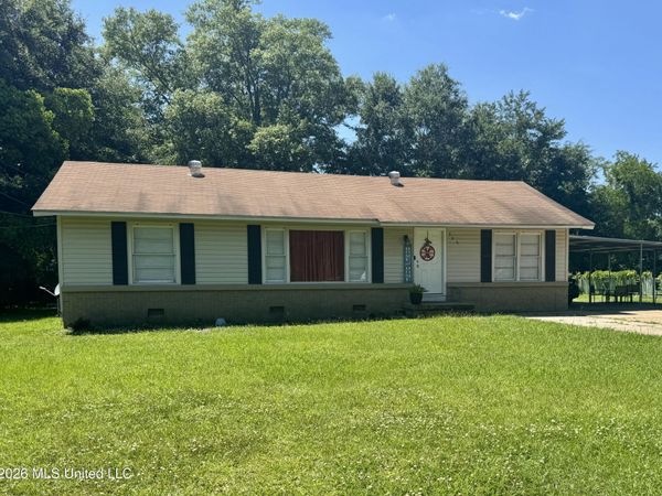 208 11th Street, McComb, MS 39648