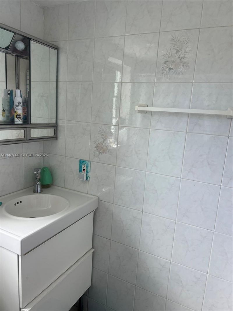 1820 James Ave, Unit 4E, Miami Beach, FL 33139 Photo