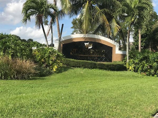1068 N Benoist Farms Road, Unit 205, West Palm Beach, FL 33411