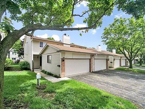 878 SWAN Lane , Unit 878, Deerfield, IL 60015