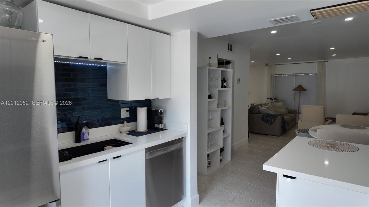 1845 NW 4th Ave, Unit 17, Boca Raton, FL 33432 Photo