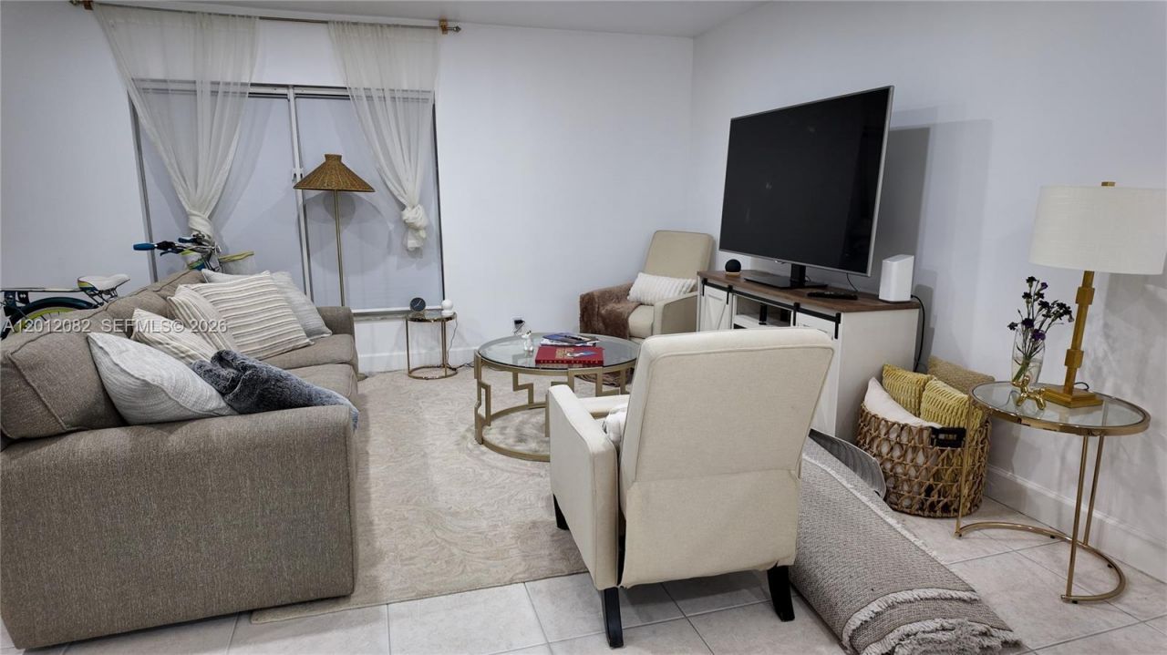 1845 NW 4th Ave, Unit 17, Boca Raton, FL 33432 Photo