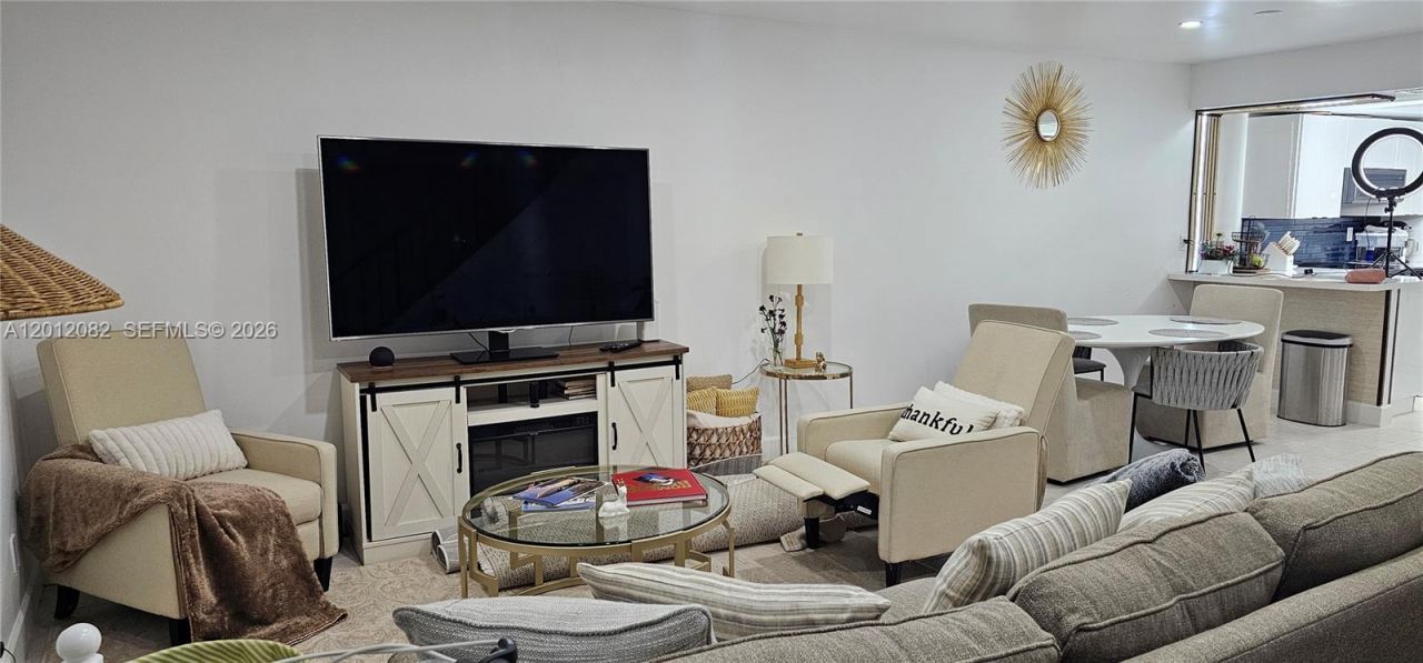 1845 NW 4th Ave, Unit 17, Boca Raton, FL 33432 Photo
