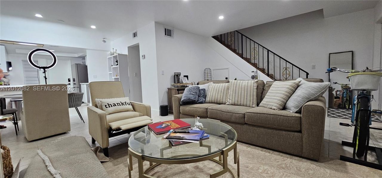 1845 NW 4th Ave , Unit 17, Boca Raton, FL 33432 Photo