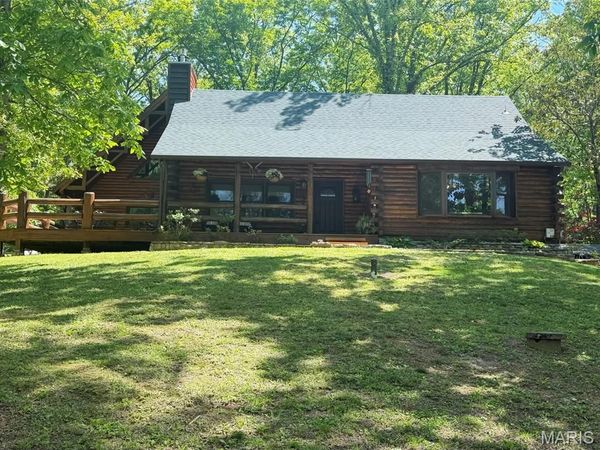 6482 S Lakeshore Drive, Hillsboro, MO 63050