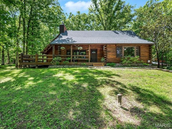 6482 S Lakeshore Drive, Hillsboro, MO 63050