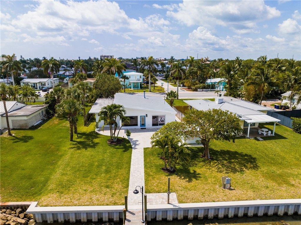 1604 Seaway Drive, Hutchinson Island, FL 34949 Photo