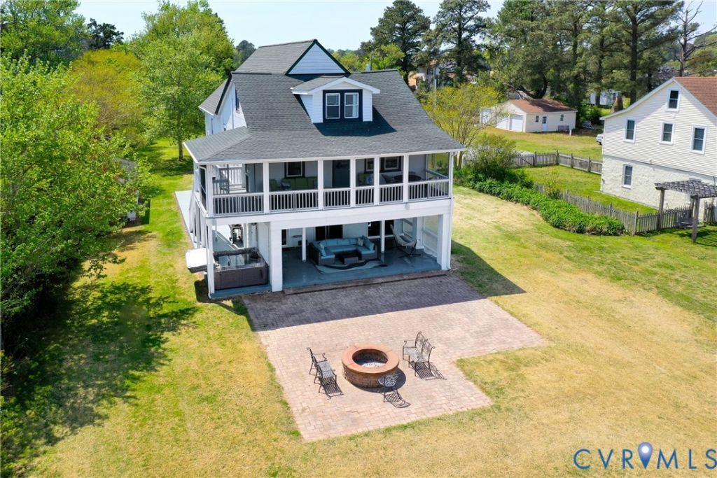 3544 Grandview Drive, Dunnsville, VA 22454 Main Photo