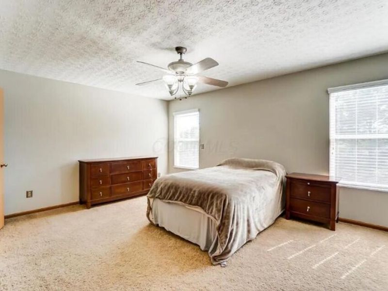 9304 Prestwick Green Drive, Columbus, OH 43240 Photo 14