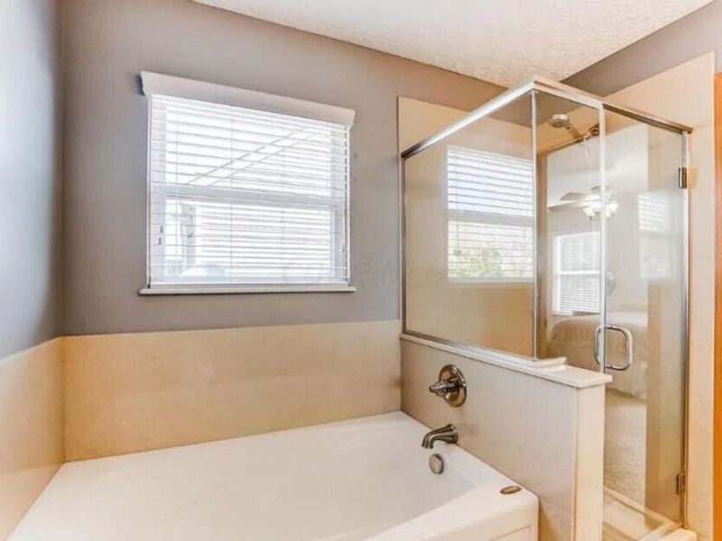 9304 Prestwick Green Drive, Columbus, OH 43240 Photo 17