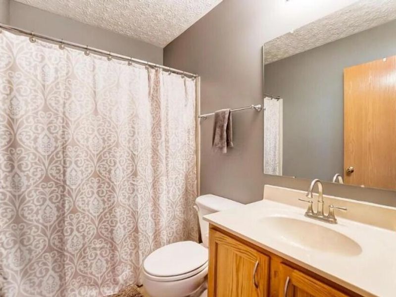 9304 Prestwick Green Drive, Columbus, OH 43240 Photo 21