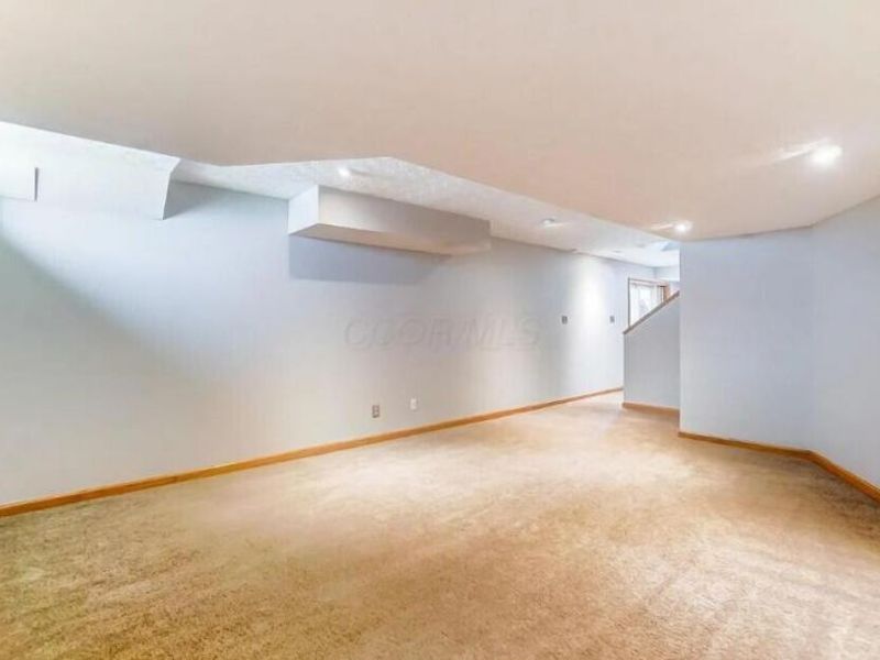 9304 Prestwick Green Drive, Columbus, OH 43240 Photo 23