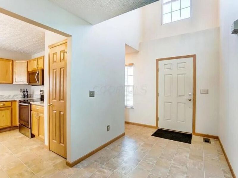 9304 Prestwick Green Drive, Columbus, OH 43240 Photo 35