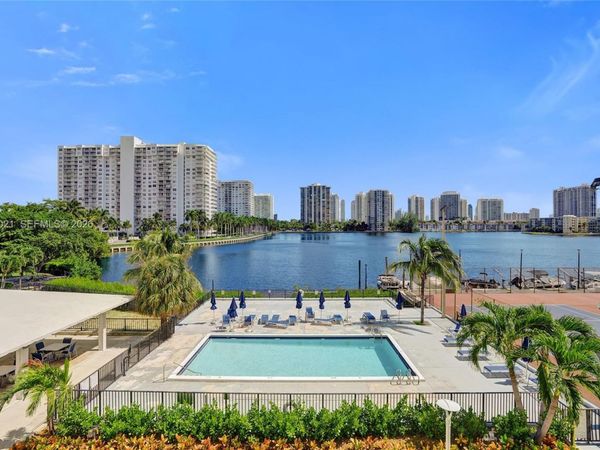 2750 NE 183rd St , Unit 2412, Aventura, FL 33160