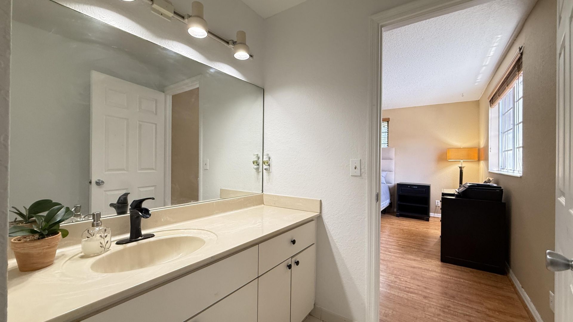 9499 NW 42nd Street, Sunrise, FL 33351 Photo