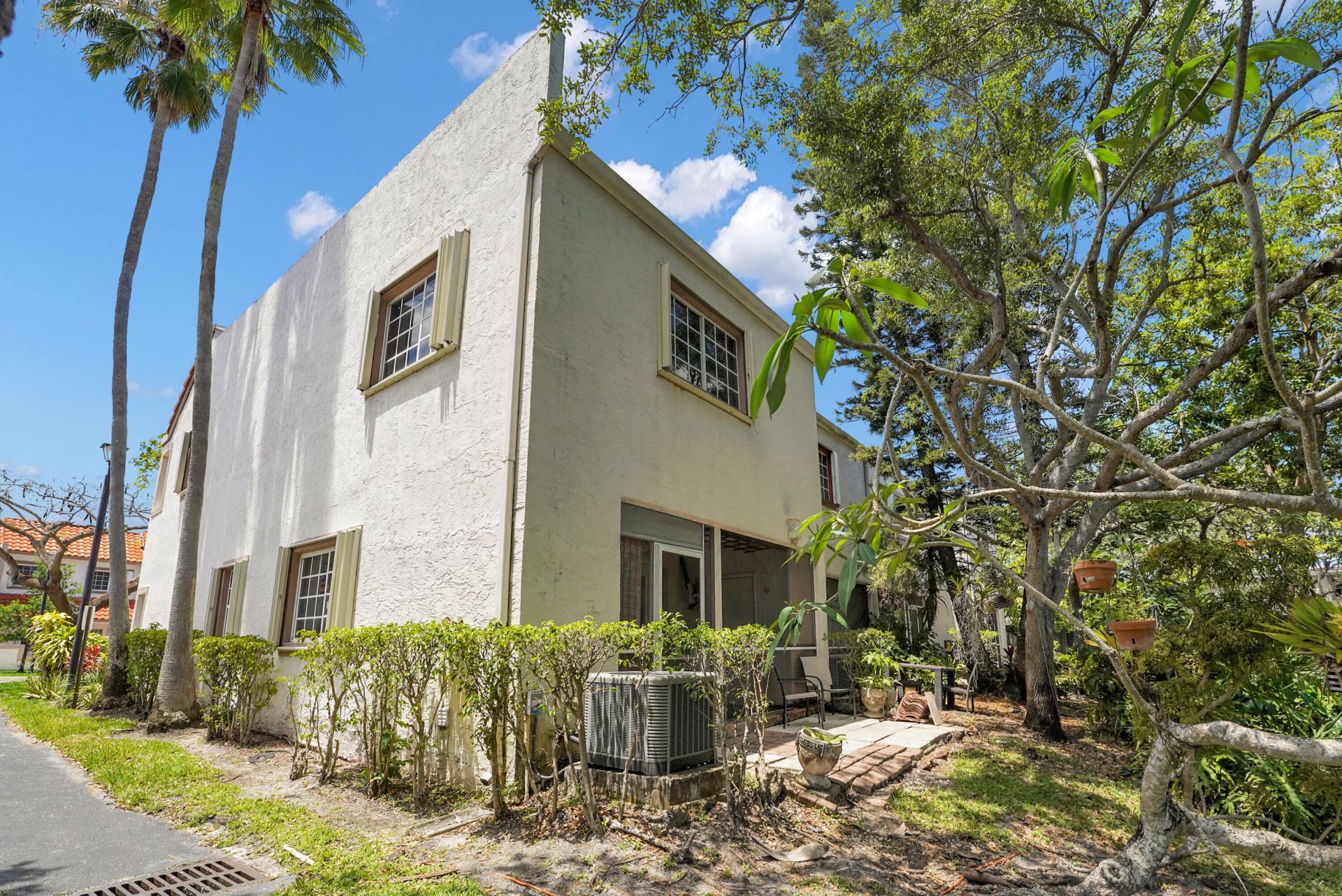 9499 NW 42nd Street, Sunrise, FL 33351 Photo