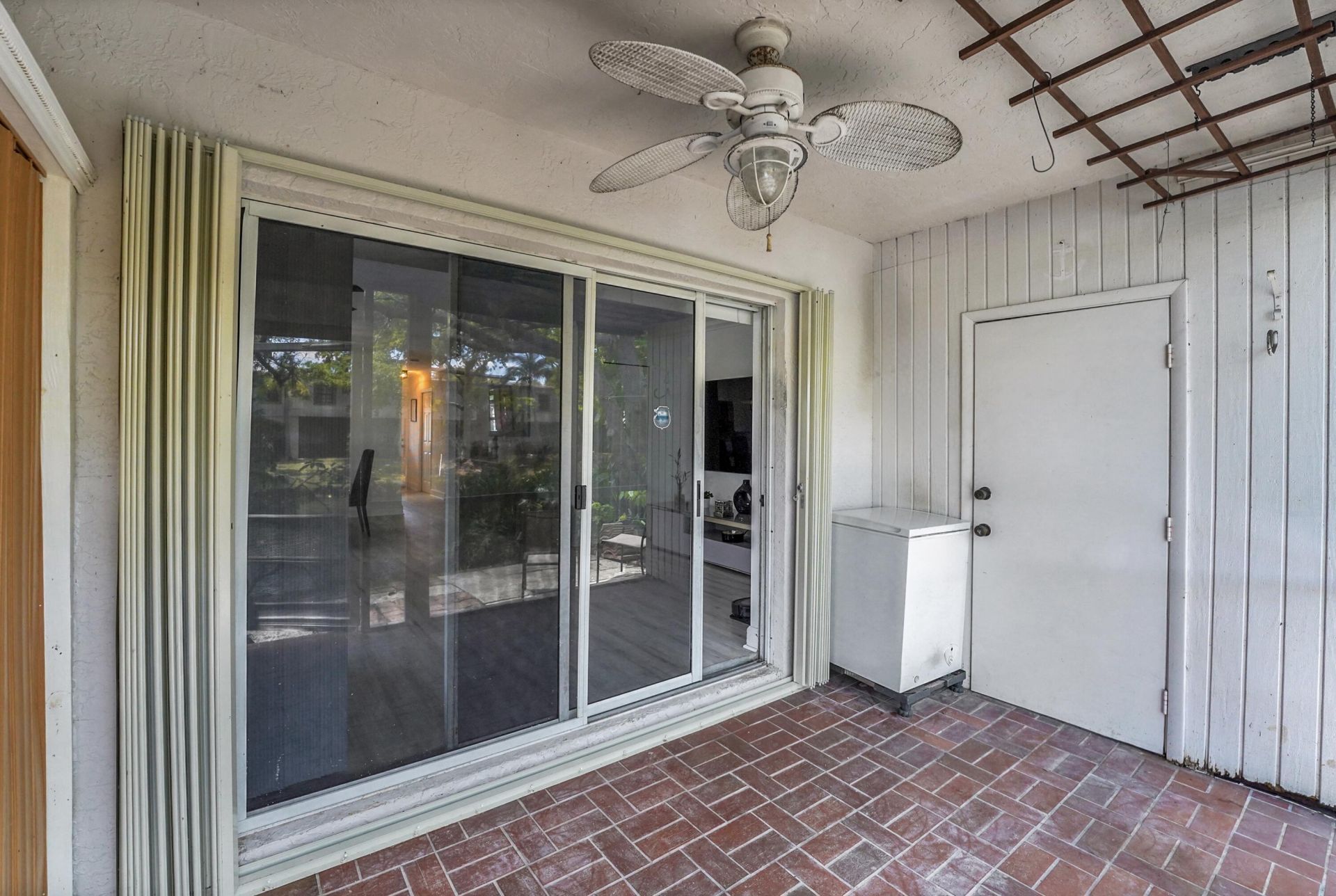 9499 NW 42nd Street, Sunrise, FL 33351 Photo