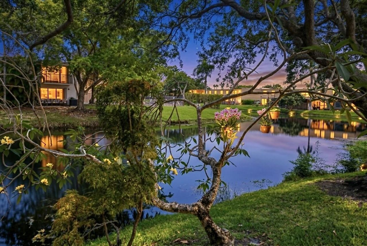 9499 NW 42nd Street, Sunrise, FL 33351 Photo