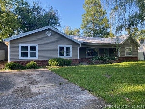 2216 Sallie Street , Muskogee, OK 74403