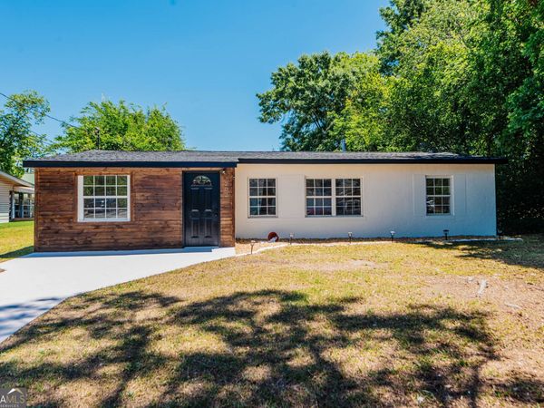 202 Elmwood Street, Warner Robins, GA 31093
