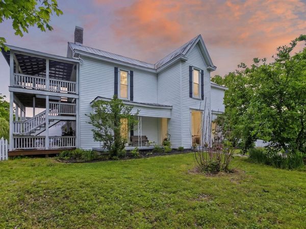 2816 Highway 12 N, Chapmansboro, TN 37035