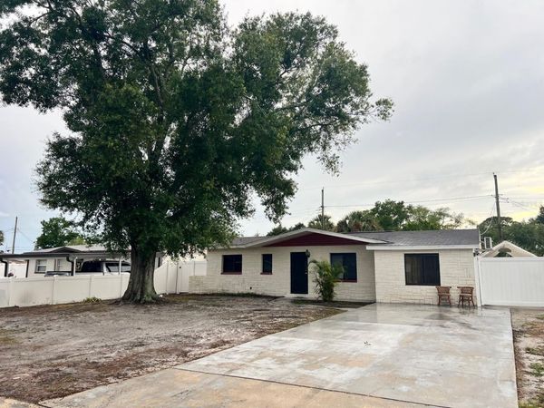 4518 EDEN ROCK ROAD, TAMPA, FL 33634