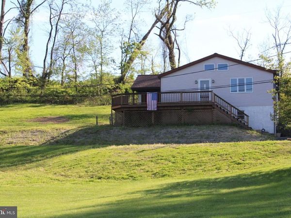 43 S GRIMS MILL ROAD, BOYERTOWN, PA 19512