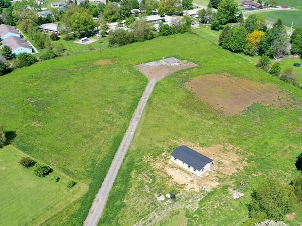 342 W Columbus Road, South Charleston, OH 45368