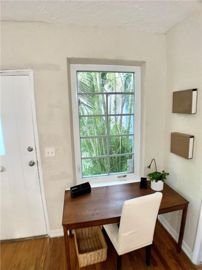 732 Euclid Avenue, Unit 9, Miami Beach, FL 33139 Photo
