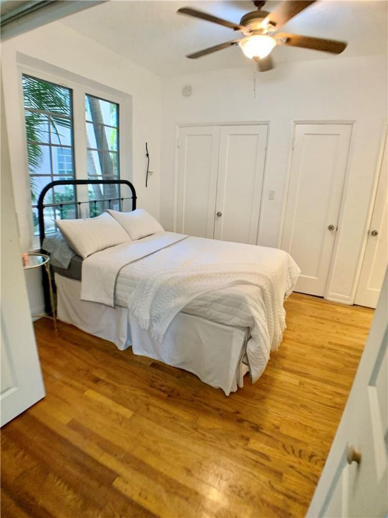 732 Euclid Avenue, Unit 9, Miami Beach, FL 33139 Photo