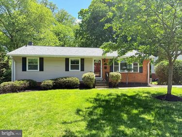100 JAMES DRIVE SW, VIENNA, VA 22180