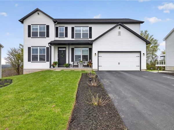5567 Rolling Meadows, Camillus, NY 13031